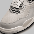 AIR JORDAN RETRO 4 FROZEN MOMENTS