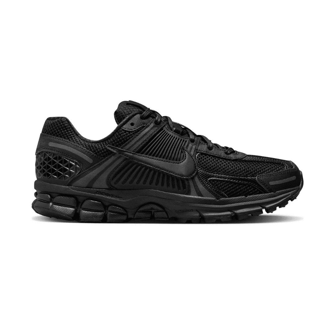 NIKE ZOOM VOMERO 5 BLACK