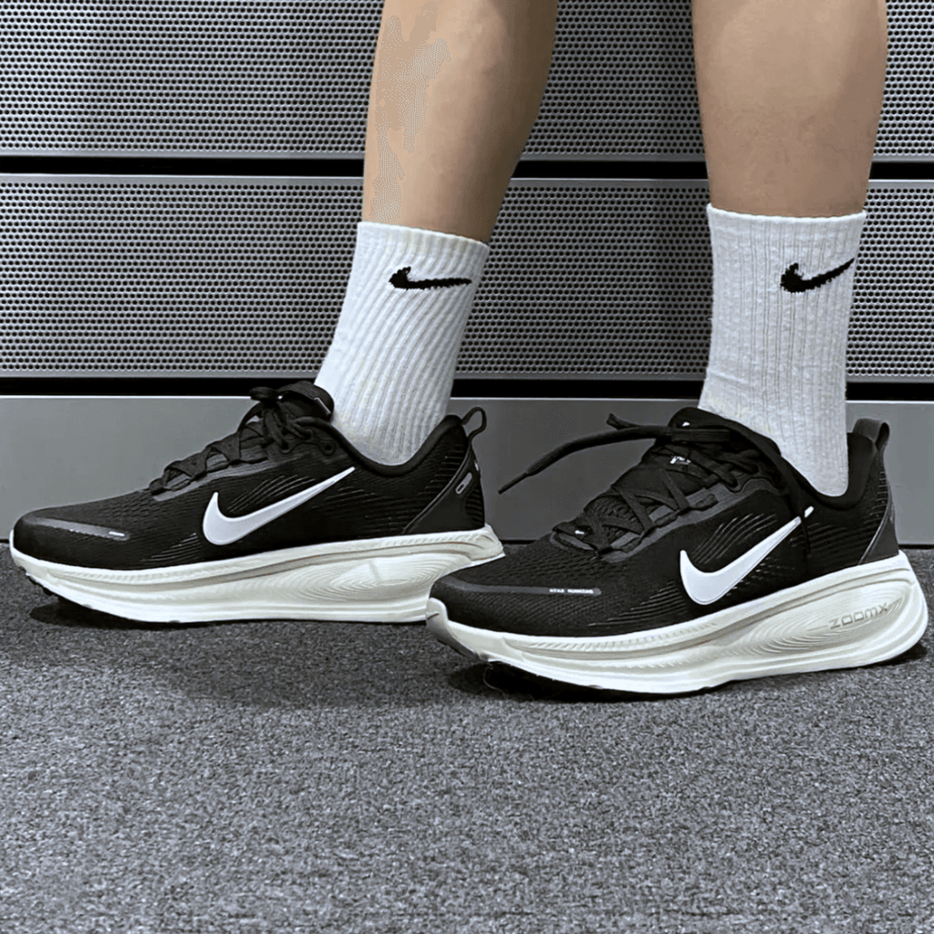 NIKE VOMERO 18 SUMMIT BLACK