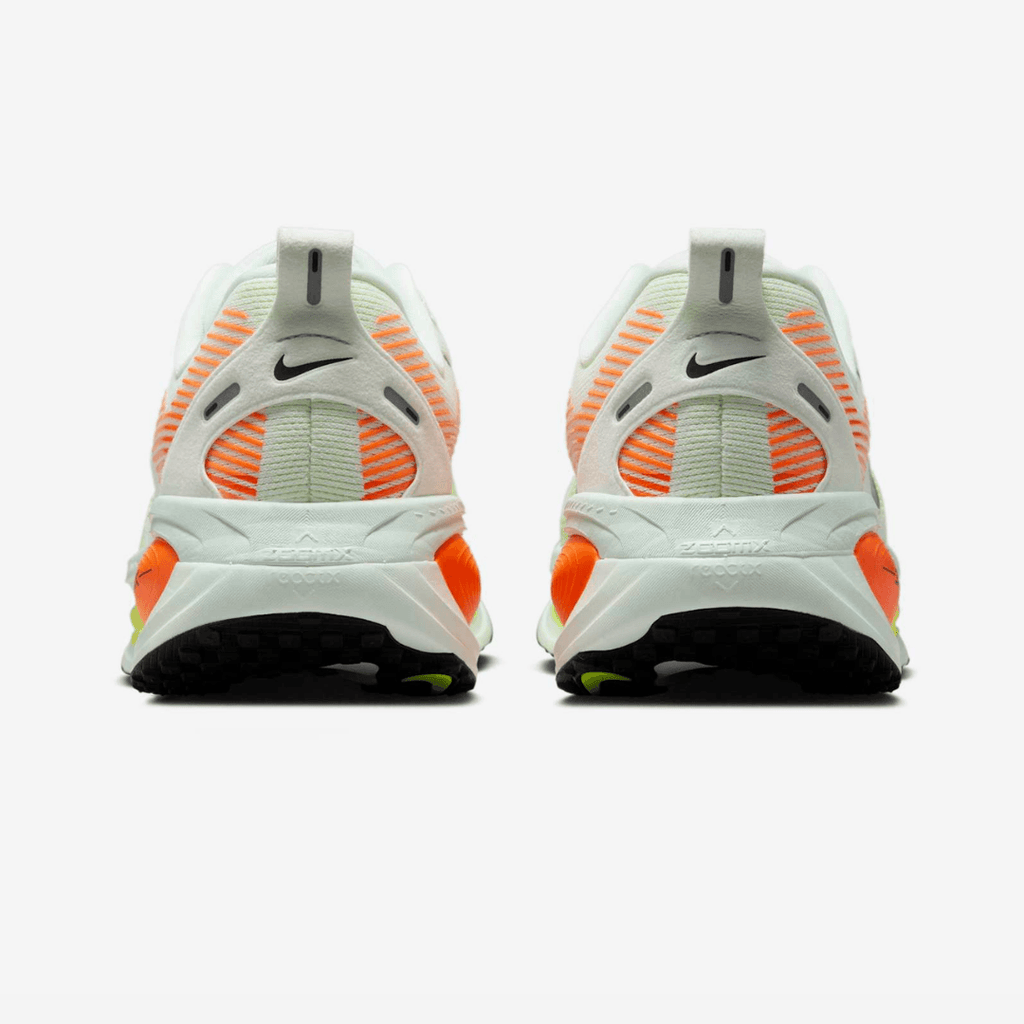 NIKE VOMERO 18 BARELY GREEN
