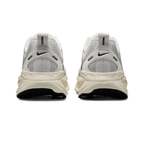 NIKE VOMERO 18 COCONUT MILK