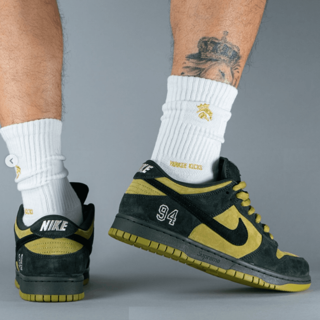 NIKE DUNK LOW SUPREME CAMPER