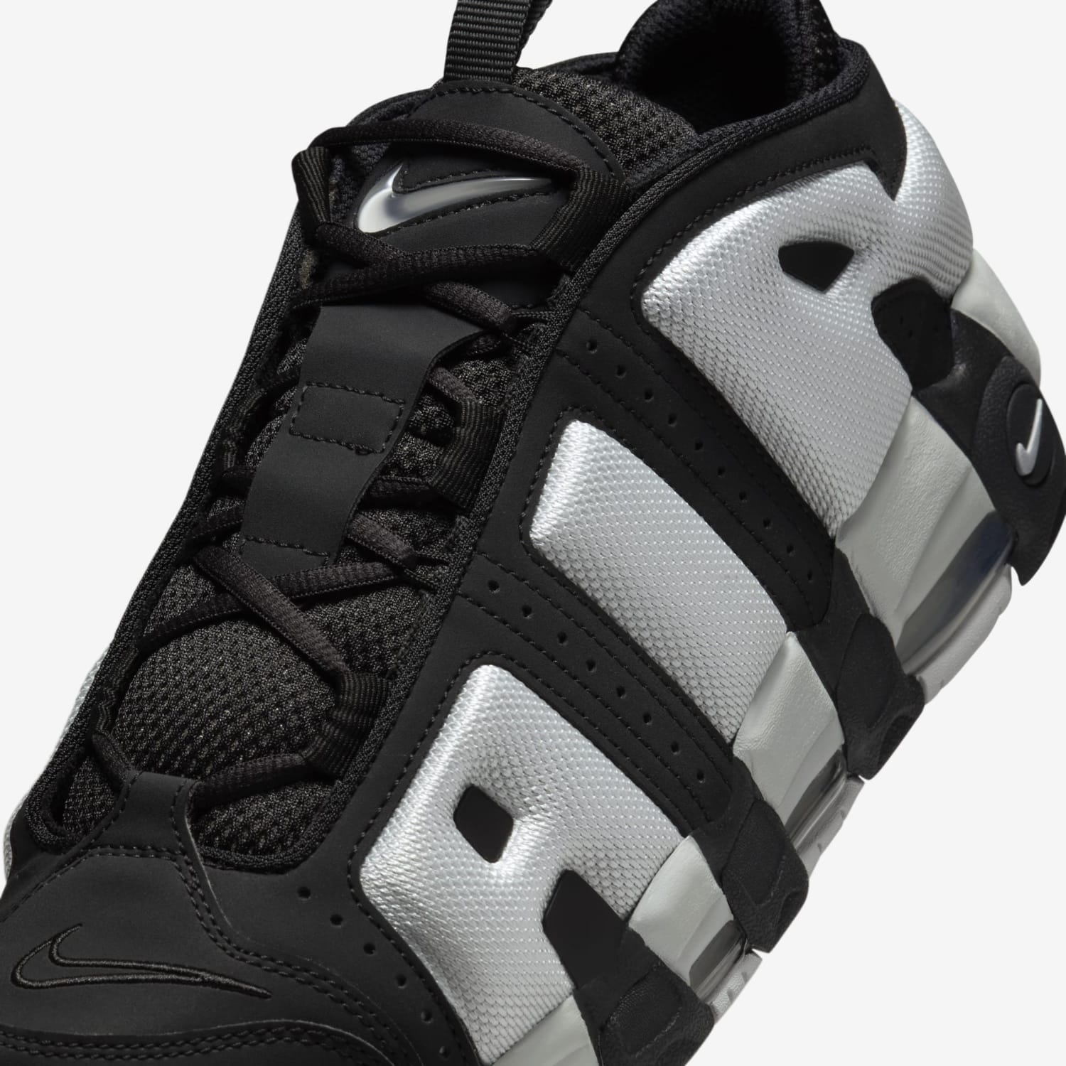 NIKE AIR MORE UPTEMPO LOW BLACK