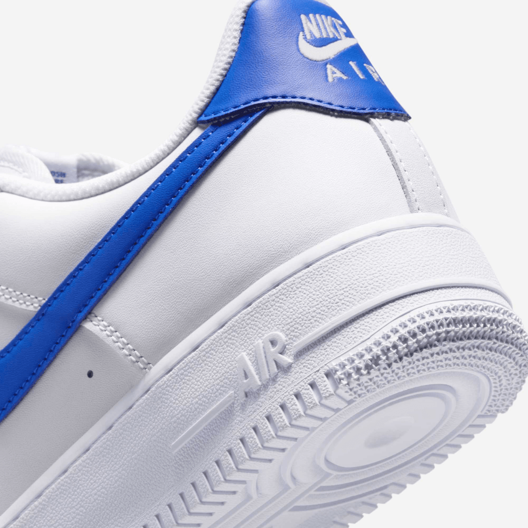 NIKE AIR FORCE 1 MEDIUM BLUE