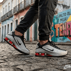 NIKE SHOX R4 PREMIUM PLATE BLACK