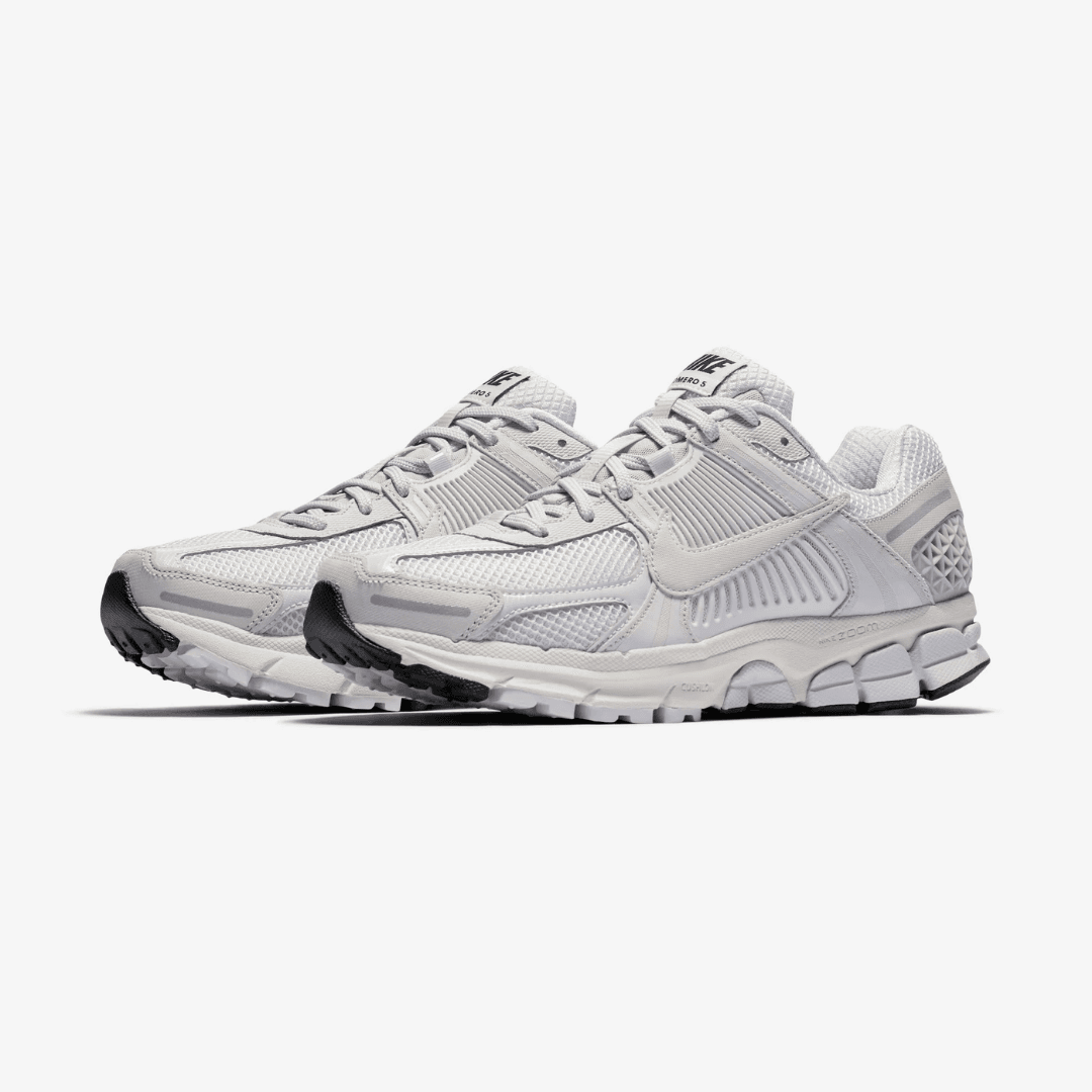 NIKE ZOOM VOMERO 5 WHITE