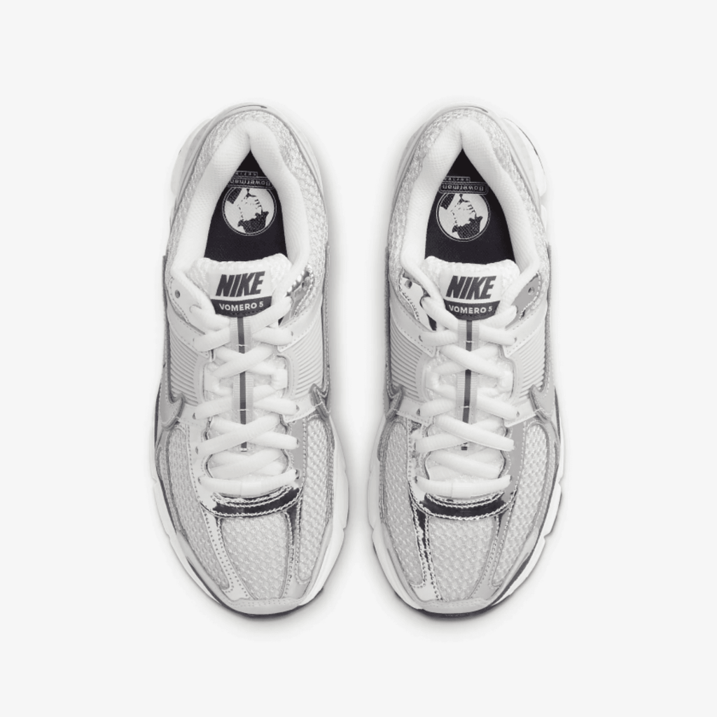 NIKE ZOOM VOMERO 5 METALLIC
