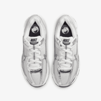 NIKE ZOOM VOMERO 5 METALLIC