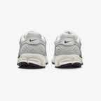 NIKE ZOOM VOMERO 5 METALLIC