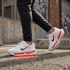 NIKE VOMERO PREMIUM WHITE CRIMSON