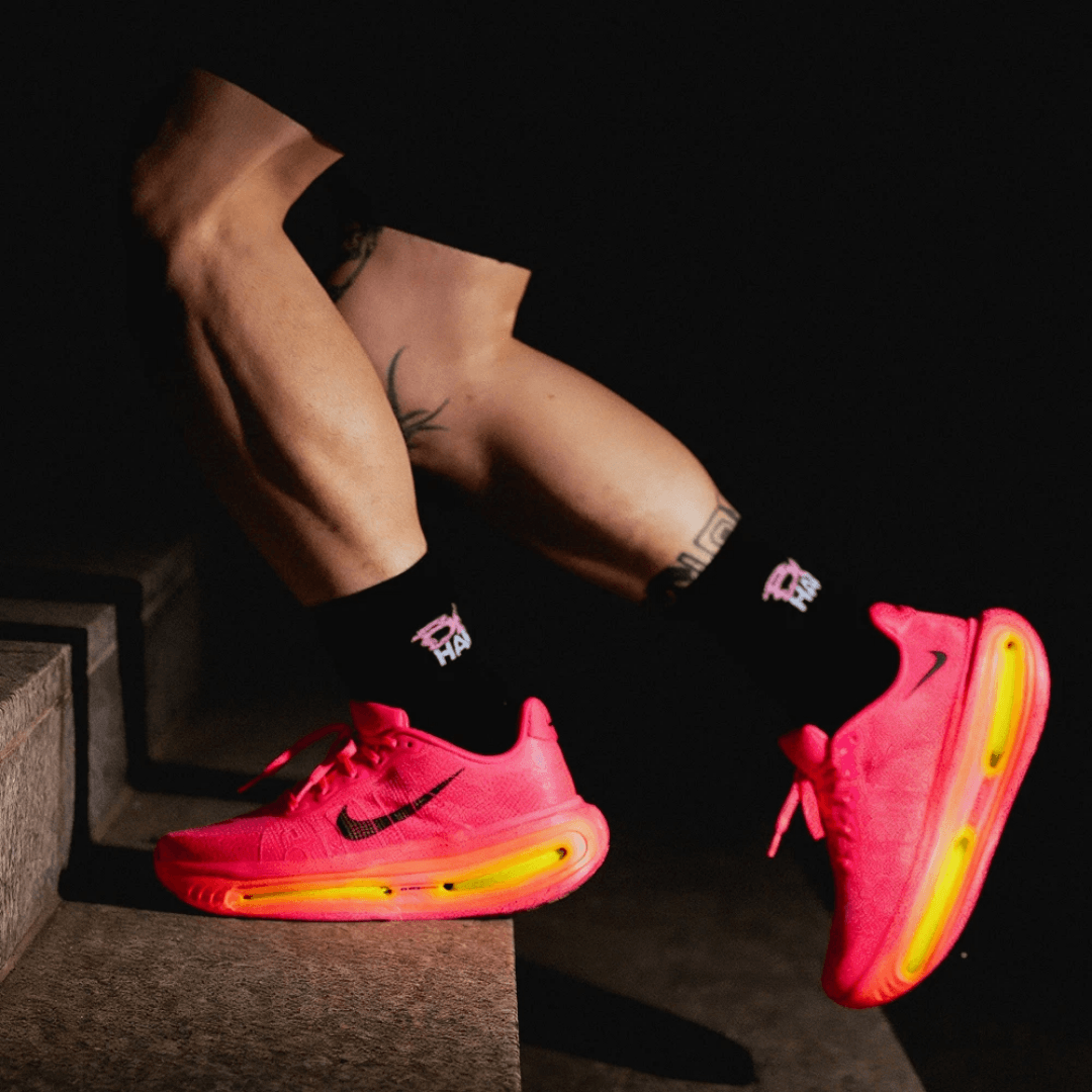 NIKE VOMERO PREMIUM HYPER PINK