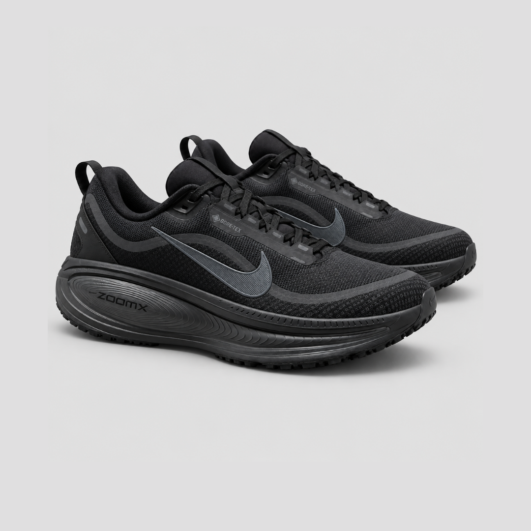 NIKE VOMERO 18 TRIPLE BLACK