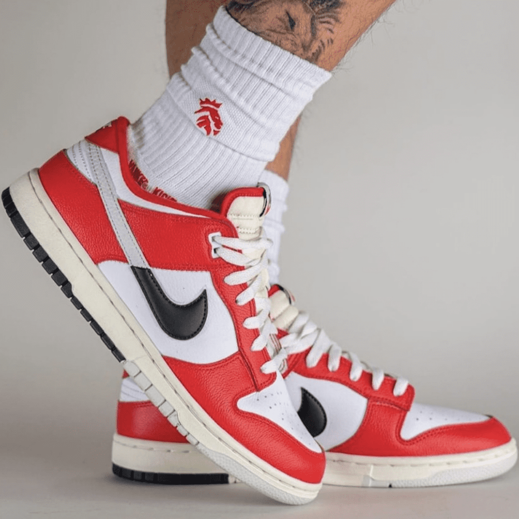 NIKE DUNK LOW CHICAGO SPLIT