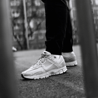 NIKE ZOOM VOMERO 5 WHITE