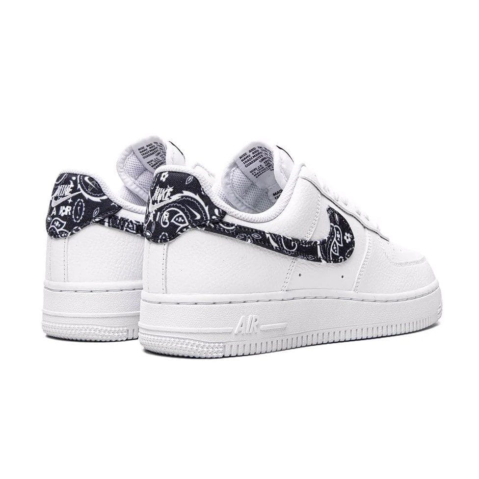 NIKE AIR FORCE 1 ESS WHITE