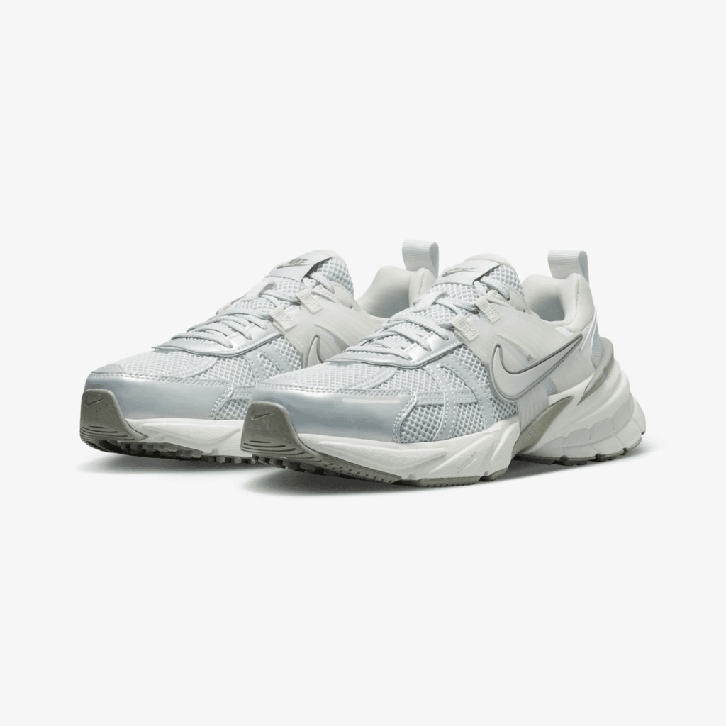 NIKE V2K RUN LIGHT OREWOOD