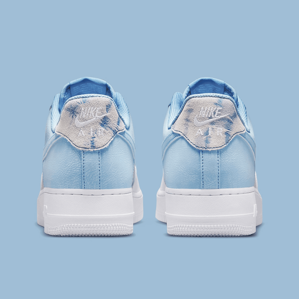 NIKE AIR FORCE 1 PSYCHIC BLUE