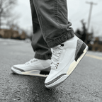 AIR JORDAN RETRO 3 WHITE CEMENT