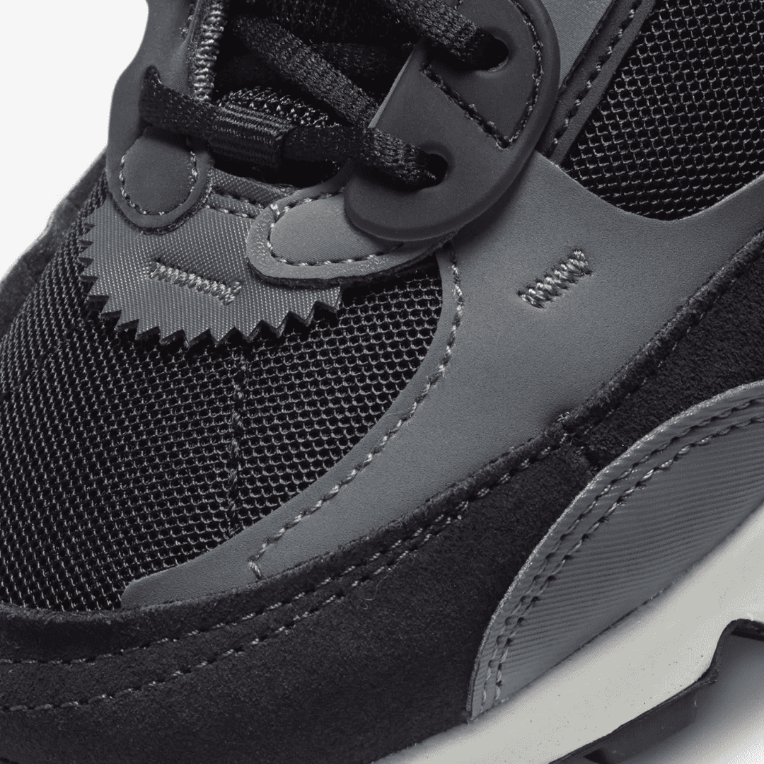 NIKE AIR MAX 90 FUTURA BLACK IRON