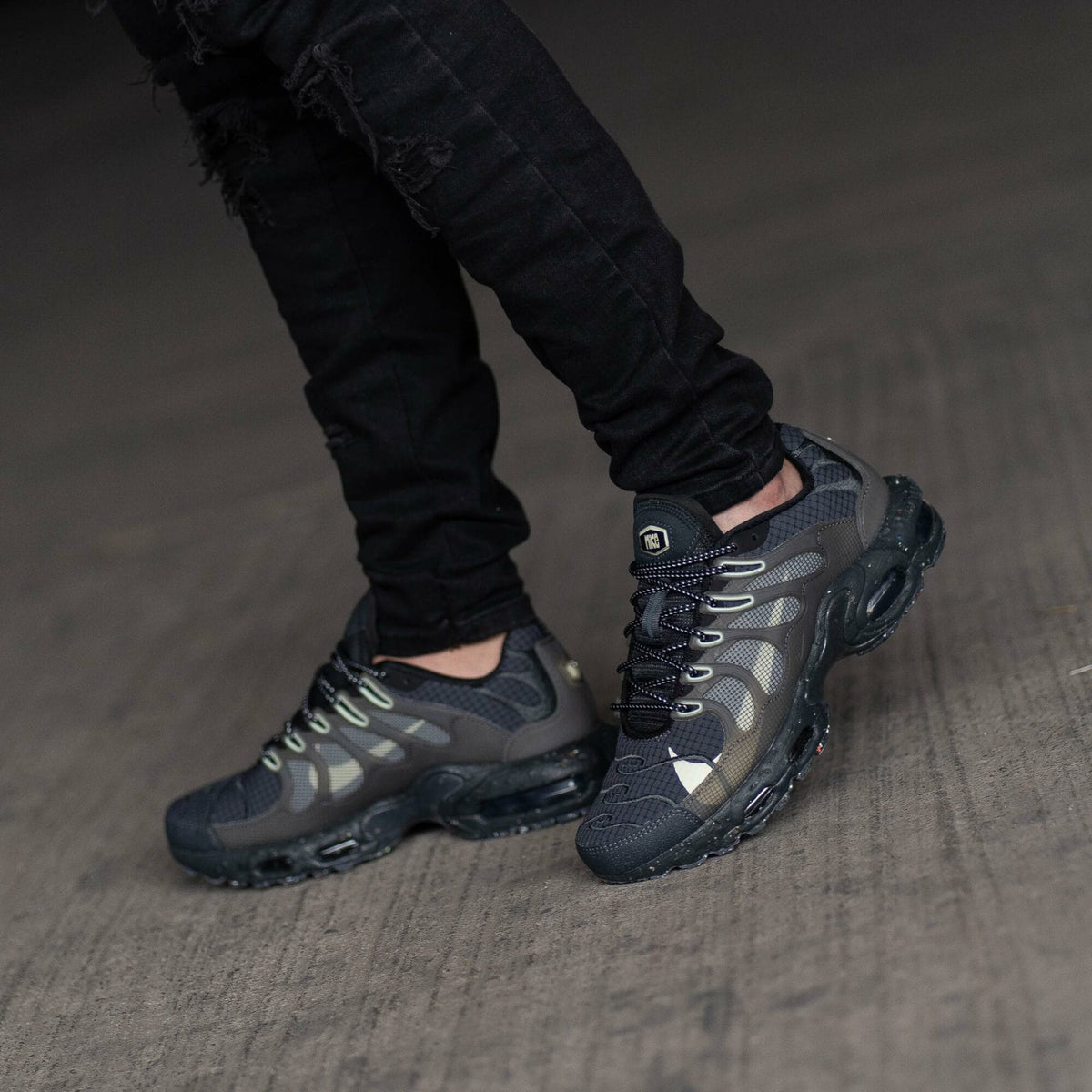 NIKE AIR MAX TERRASCAPE BLACK LIME