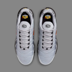 NIKE AIR MAX PLUS WOLF GREY