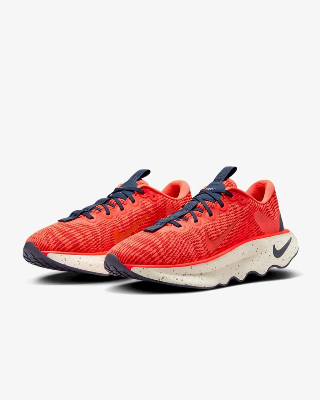 NIKE MOTIVA BRIGHT CRIMSON