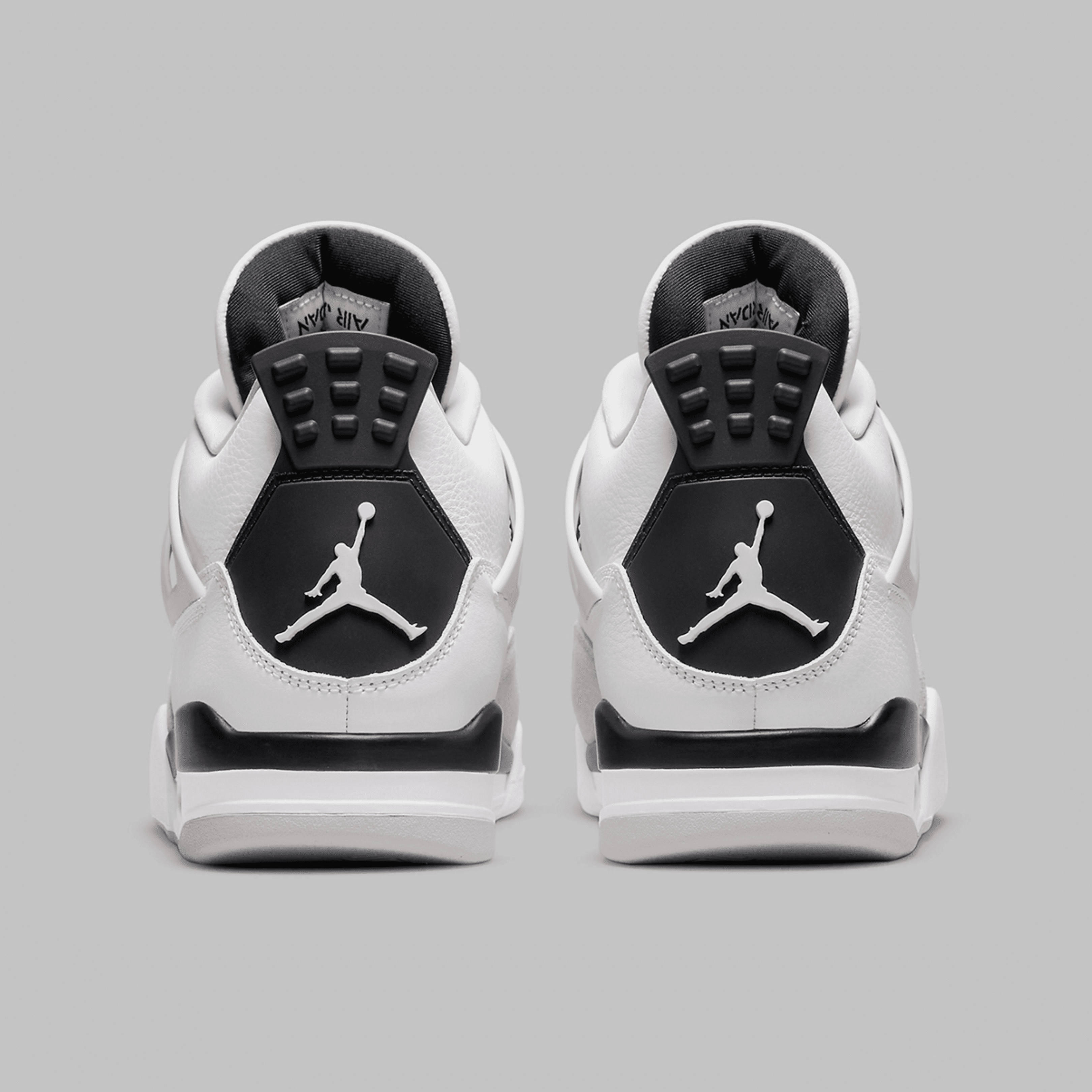 AIR JORDAN RETRO 4 MILITARY BLACK