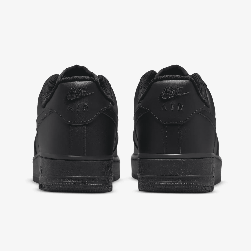 NIKE AIR FORCE 1´07 TRIPLE BLACK
