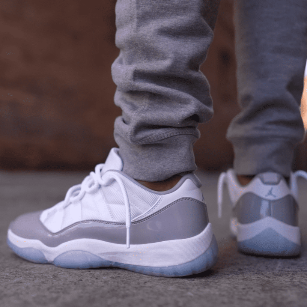 AIR JORDAN RETRO 11 LOW CEMENT
