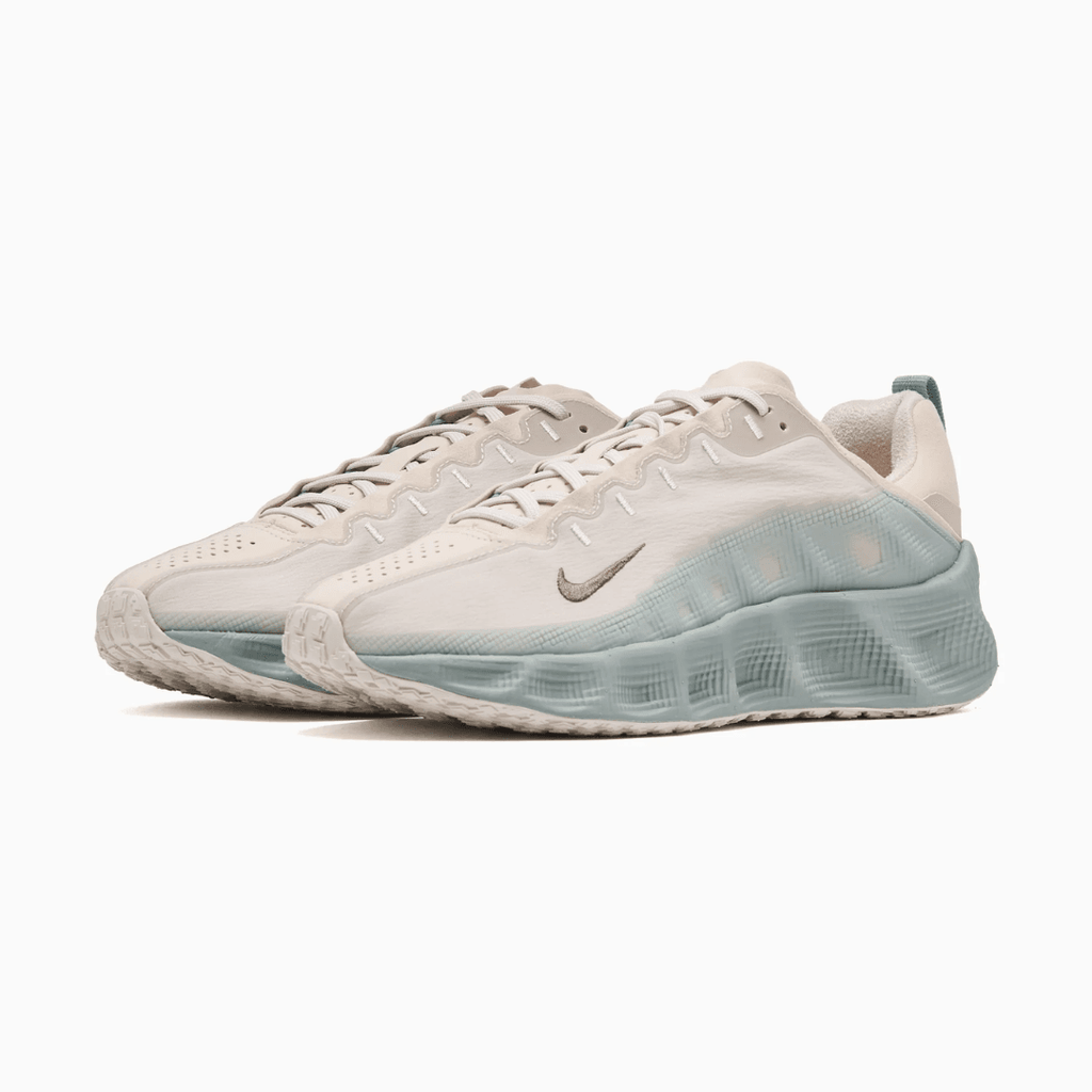 NIKE AVA ROVER LIGHT OREWOOD