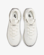 NIKE MOTIVA SUMMIT WHITE