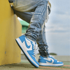 AIR JORDAN 1 LOW UNC
