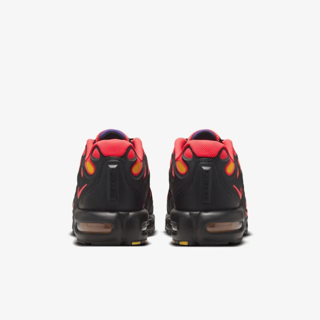 NIKE AIR MAX PLUS DRIFT RED BLACK