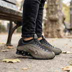 NIKE SHOX R4 METAL IRONSTONE