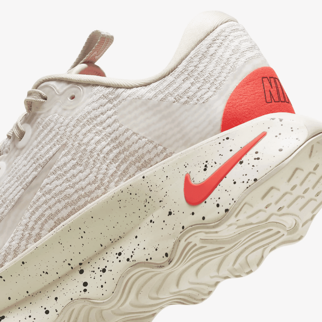 NIKE MOTIVA LIGHT OREWOOD