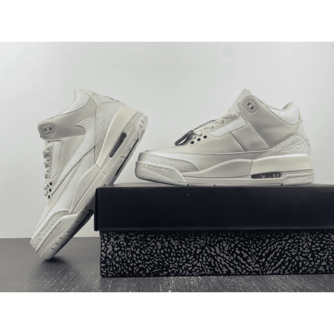 AIR JORDAN RETRO 3 TRAVIS SCOTT