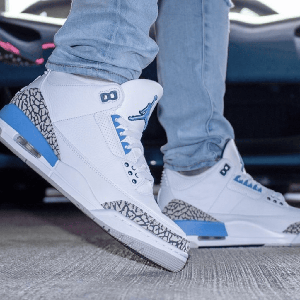 AIR JORDAN RETRO 3 UNC