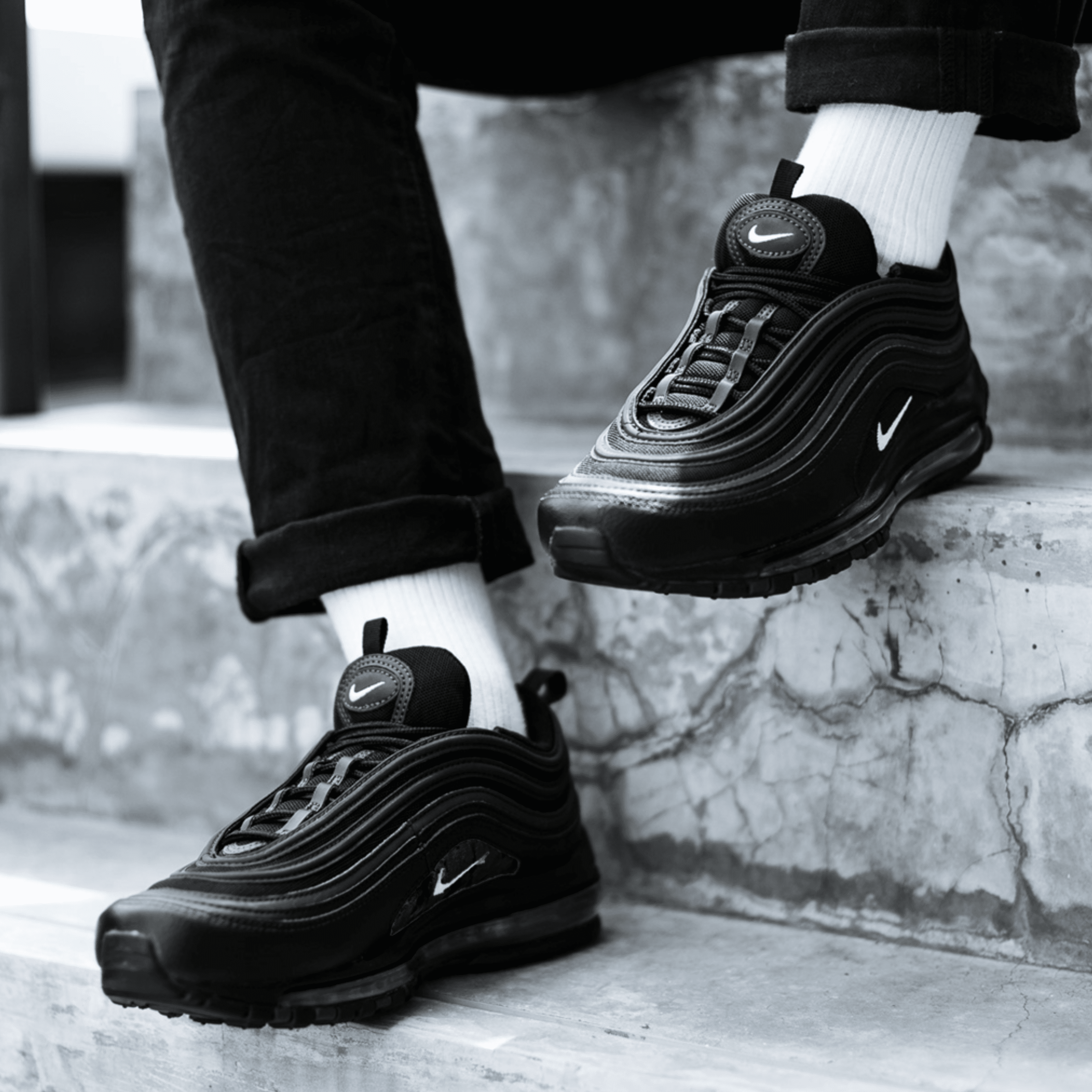 NIKE AIR MAX 97 TRIPLE BLACK