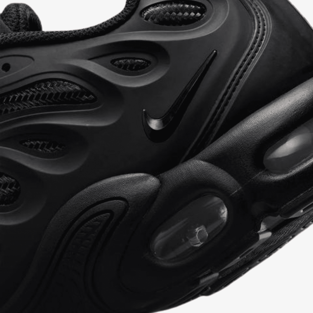 NIKE AIR MAX PLUS DRIFT BLACK