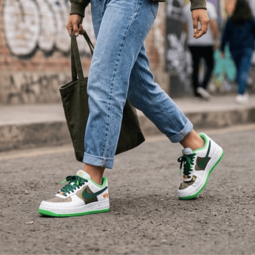 NIKE AIR FORCE 1 DUCK OR EGG