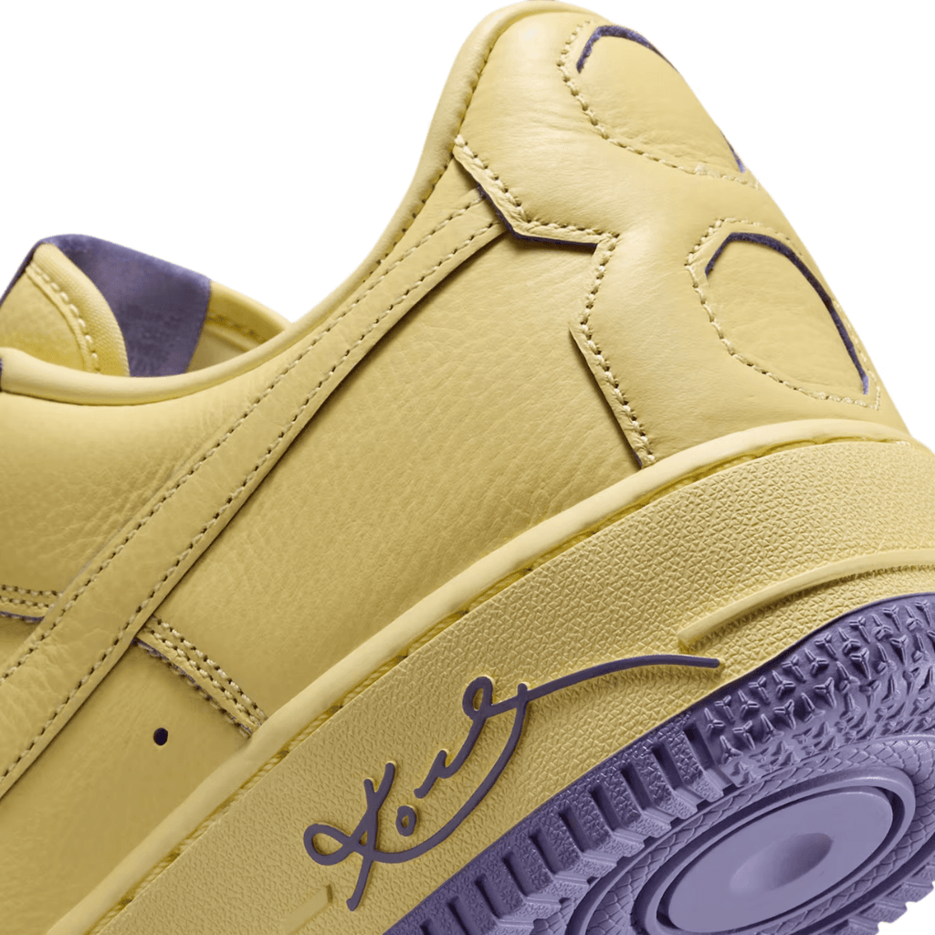 NIKE AIR FORCE 1 PROTRO KOBE