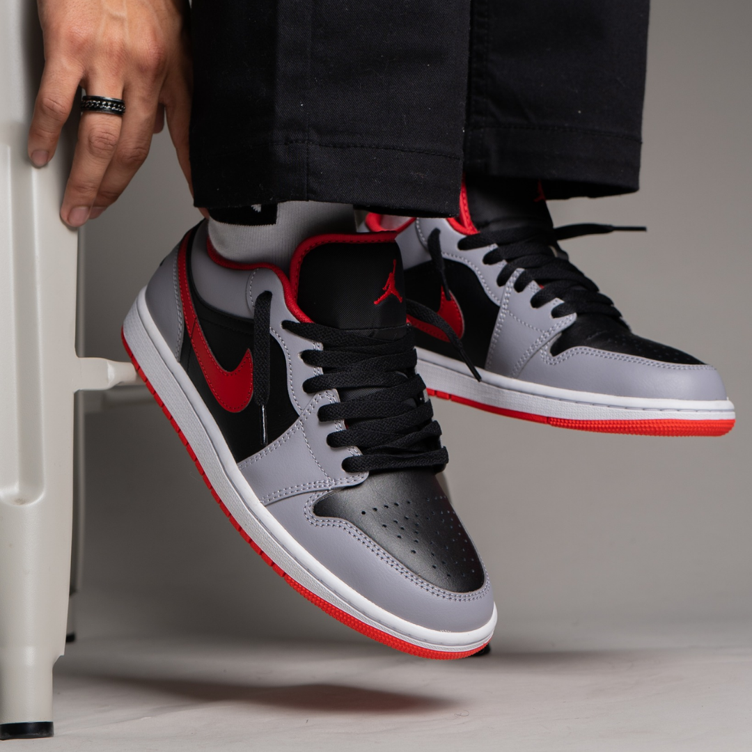 AIR JORDAN 1 LIGHT SMOKE GREY