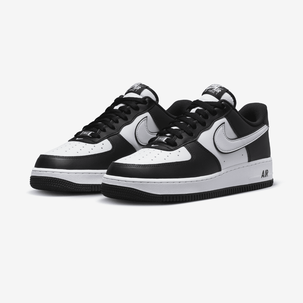 NIKE AIR FORCE 1 PANDA