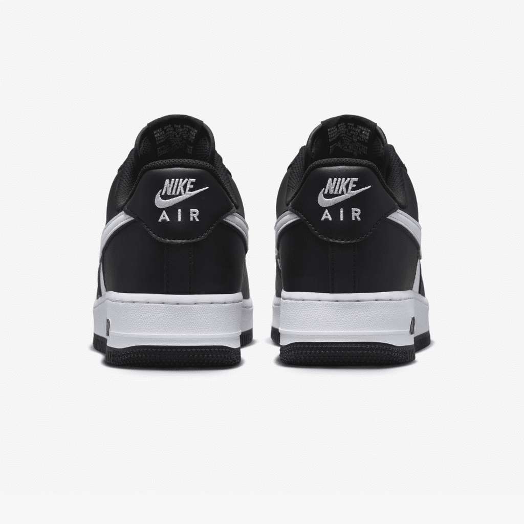 NIKE AIR FORCE 1 PANDA