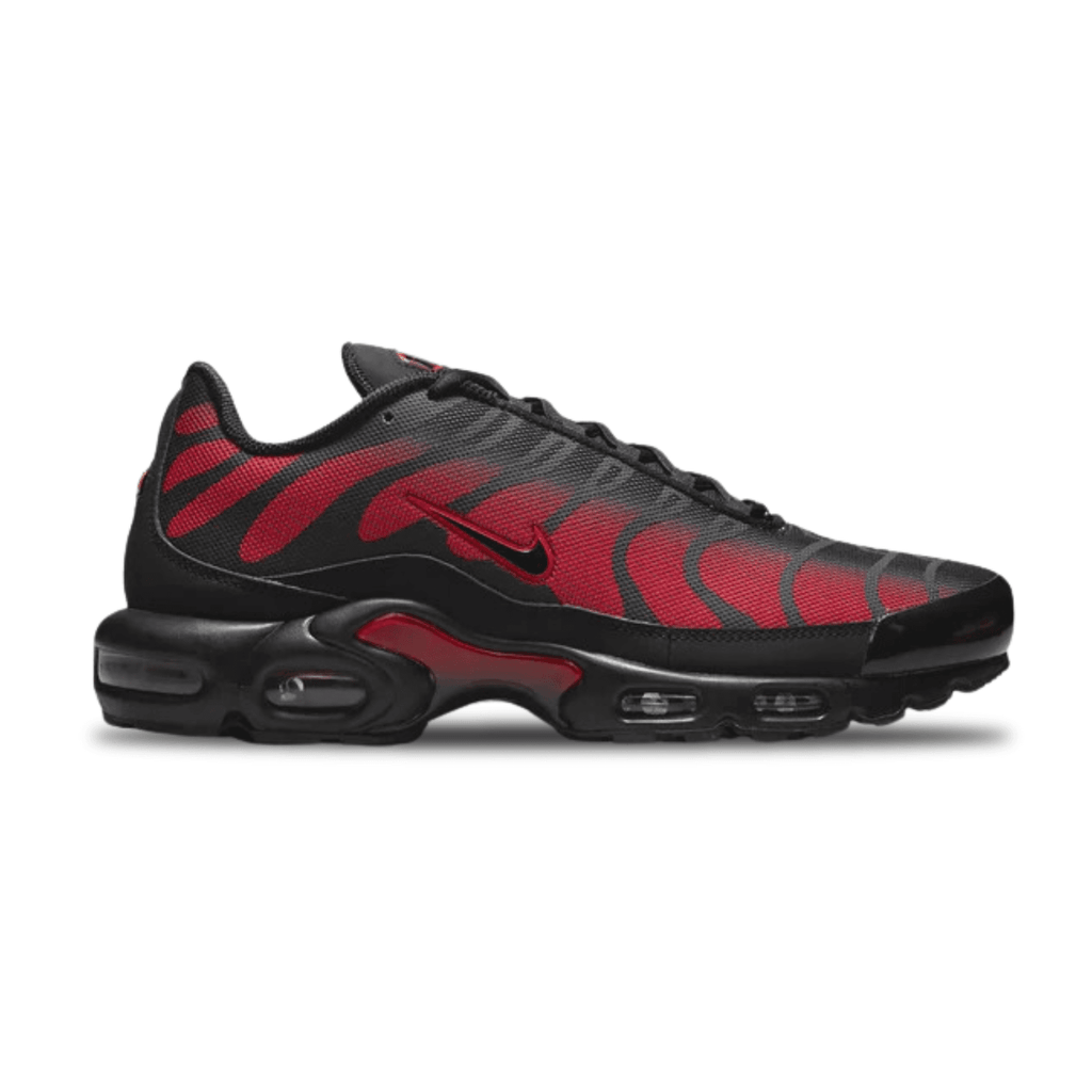 NIKE AIR MAX PLUS BRED