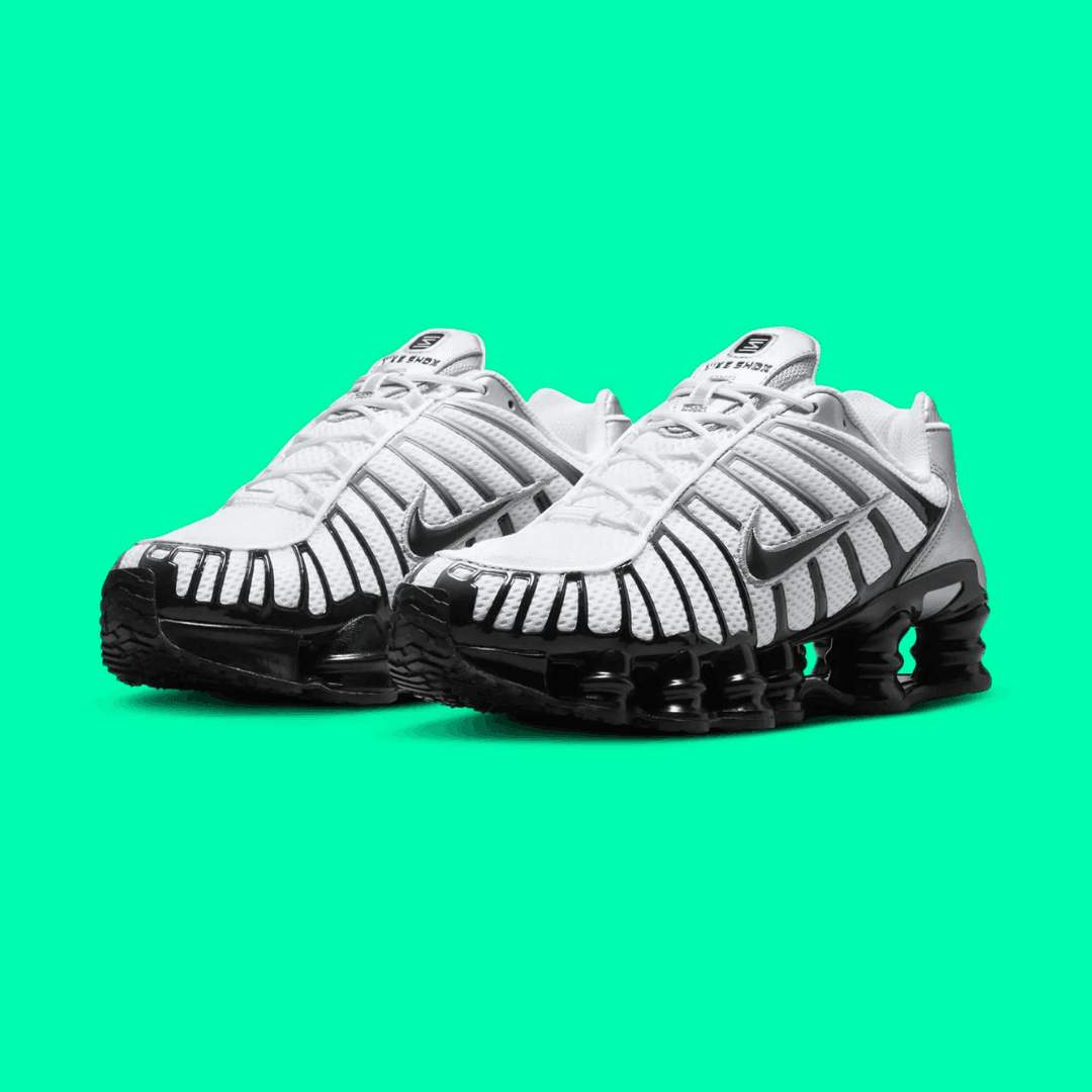 NIKE SHOX METALLIC SILVER BLACK