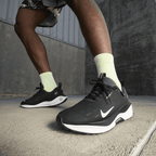 NIKE INFINITY-RN BLACK VOLT