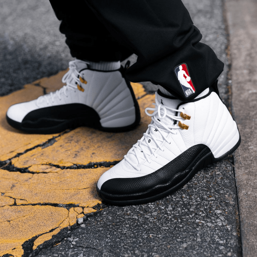 AIR JORDAN RETRO 12 WHITE TAXI