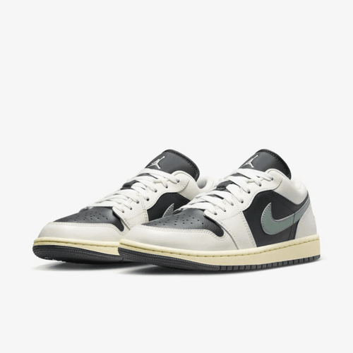 AIR JORDAN 1 JADE SMOKE