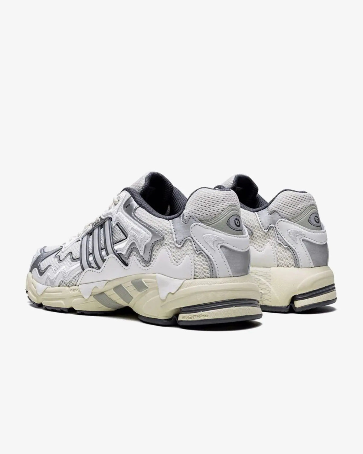 ADIDAS RESPONSE BAD BUNNY WHITE